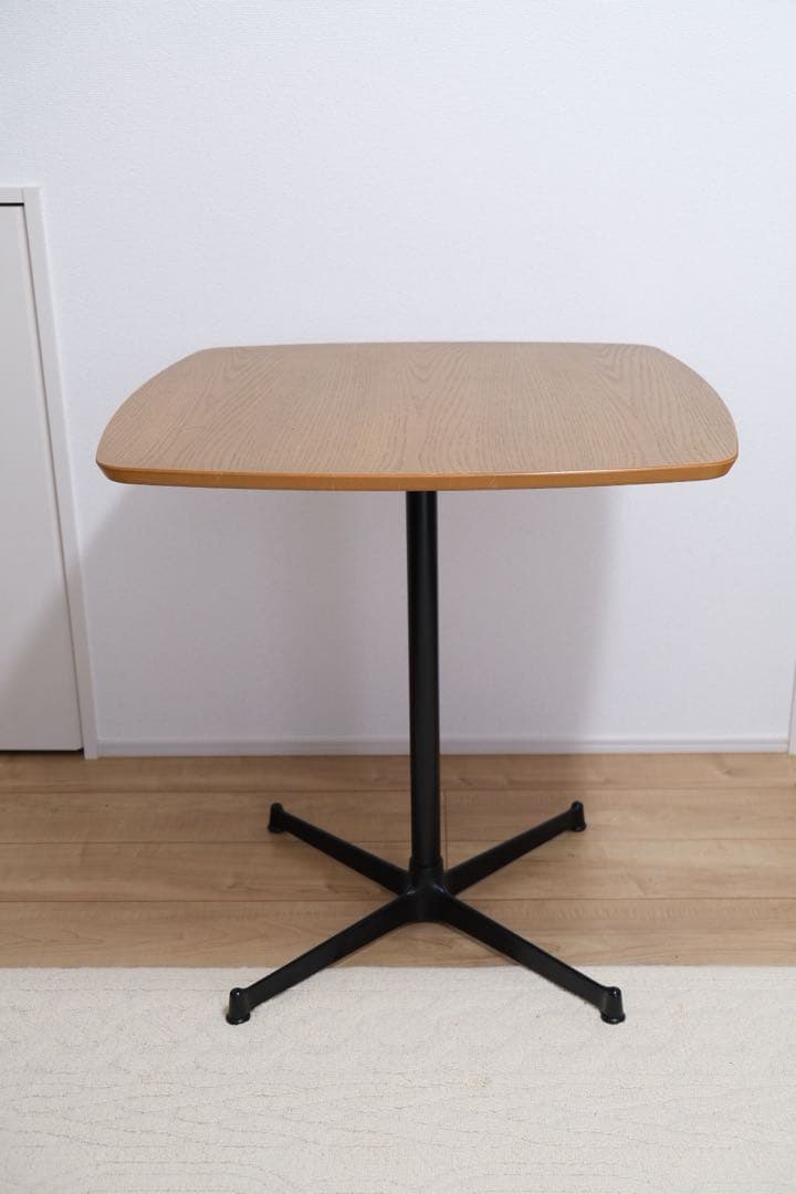 モモナチュラル　カフェテーブル　スクエア