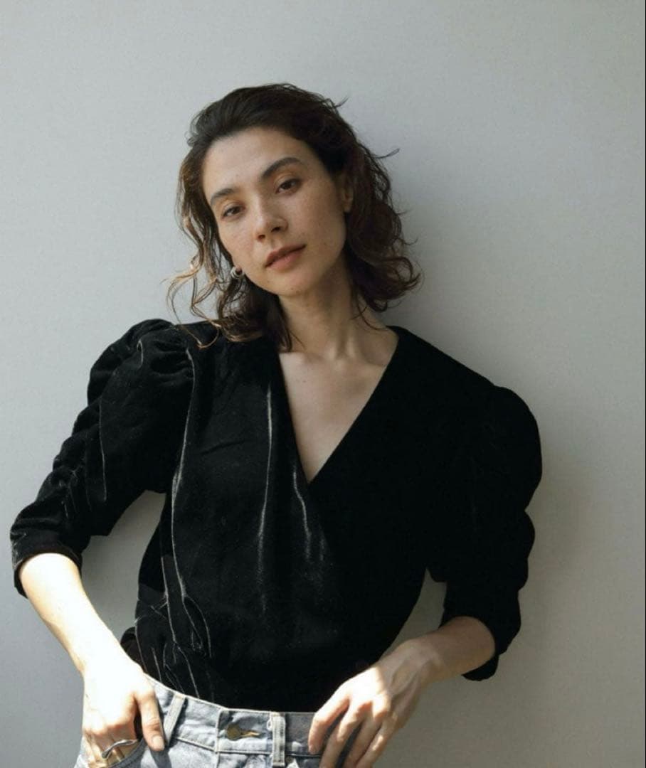 【anuke】アンヌーク Velour Gather Blouse