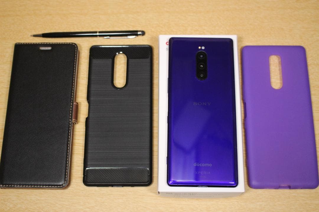 美品 Xperia 1 docomo 紫色 本体 ケース ペン ガラスフィルム付