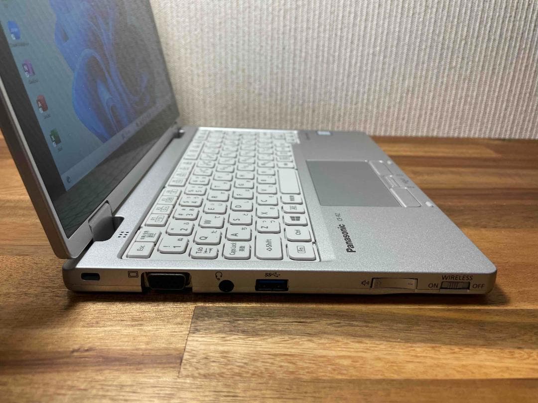 Win11 Office2024 CF-RZ8 メモリ8GB SSD128GB