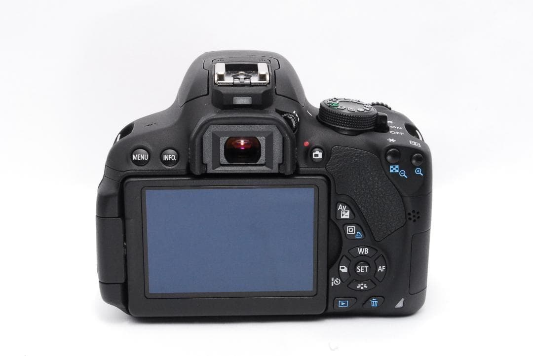 あこ ✨使用回数極少 ほぼ新品✨Canon Kiss X7iダブルレンズ