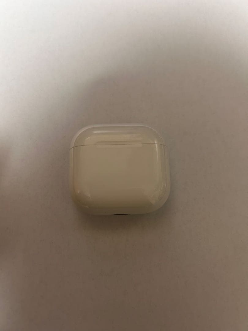 AirPods4 本体 ホワイト ノイズキャンセリング無し