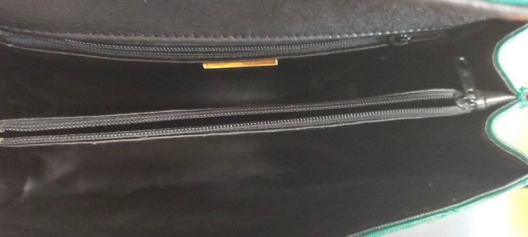 最終値下 GIVENCHY ジバンシー ラムレザー ハンドバッグ 緑 マトラッセ