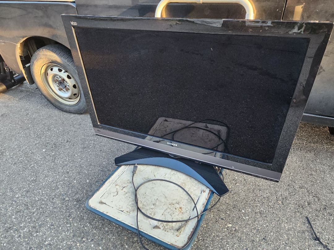 HITACHI Wooo 液晶テレビ　L37-XP05 　リモコンなし