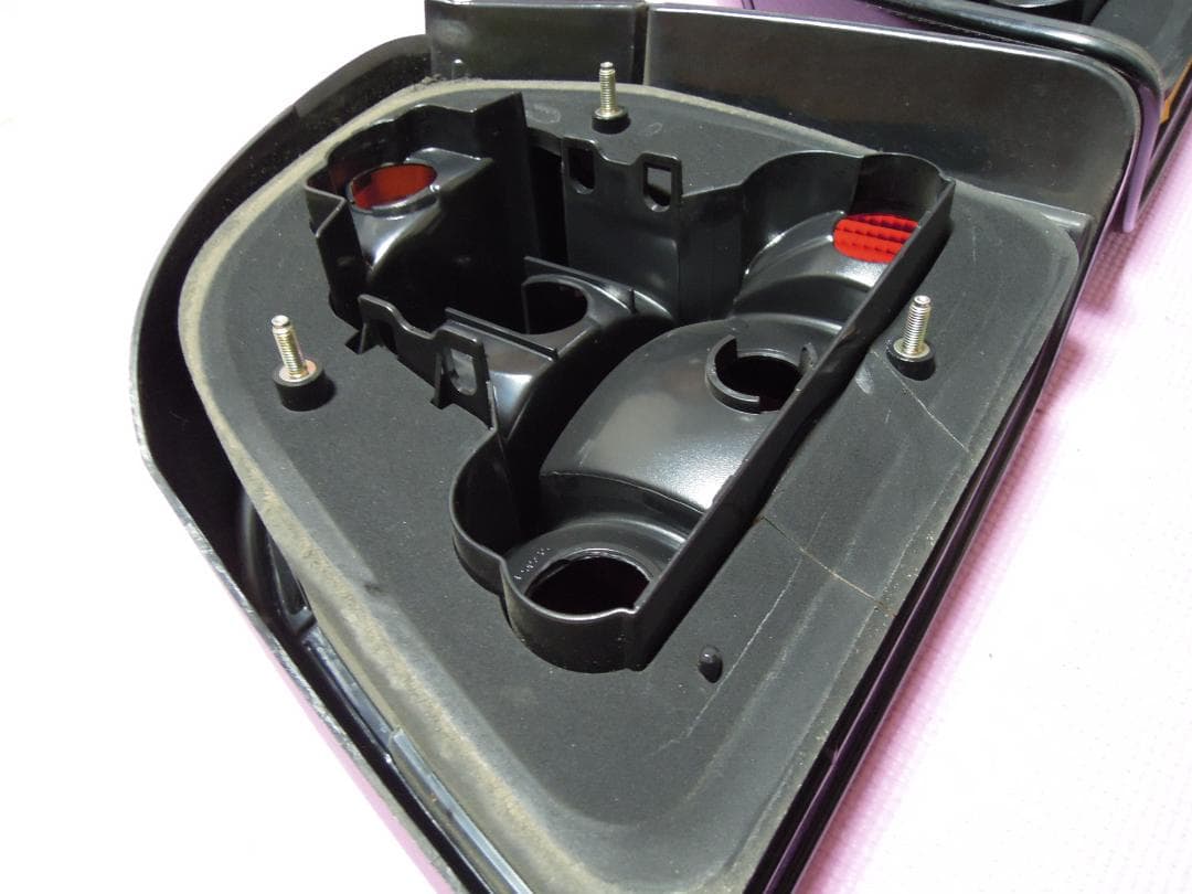 VW フォルクスワーゲンゴルフ3 HELLAブラックテールランプ 左右セット