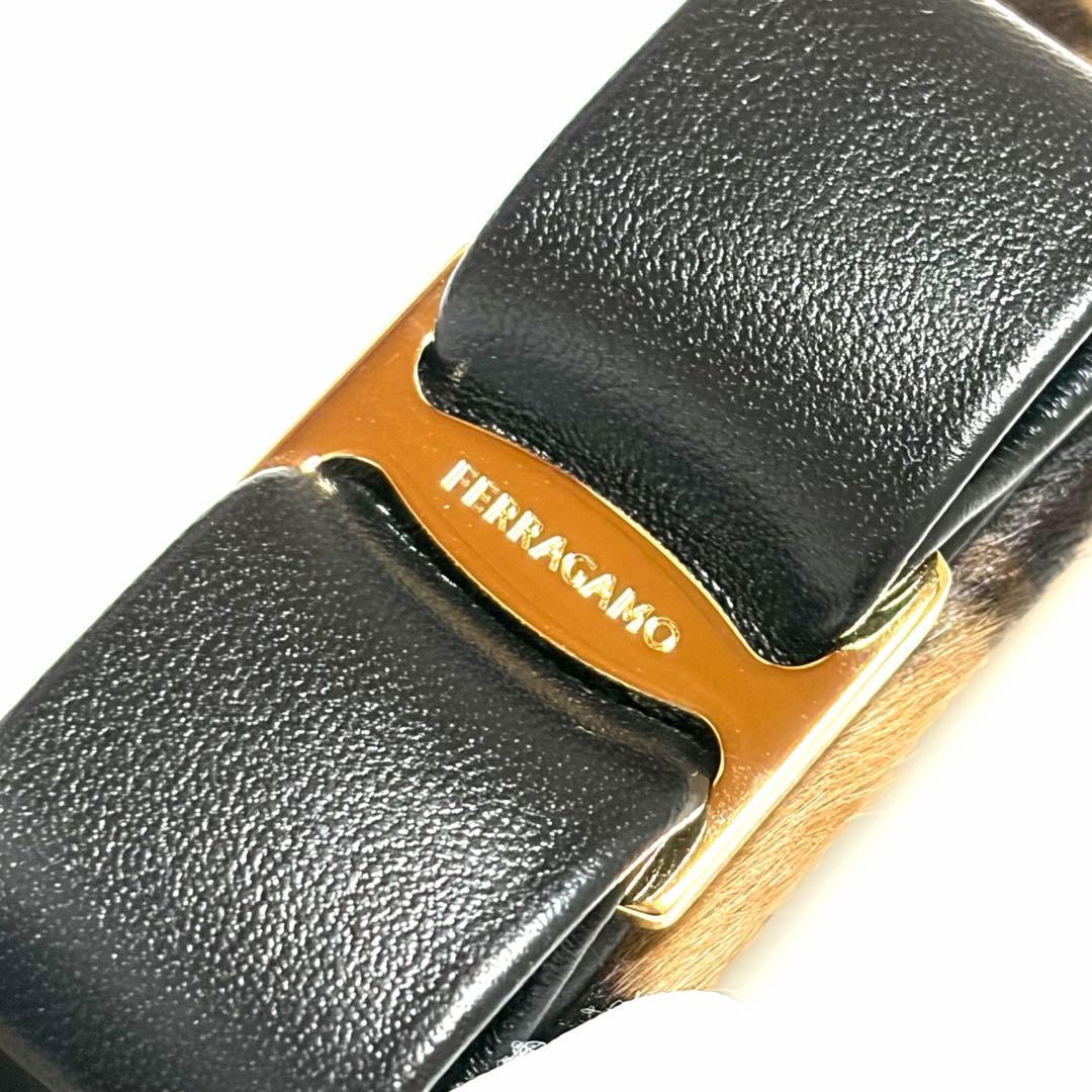 Ferragamo バレッタ ヴァラ レザー ポニーカーフ アクセサリー 美品