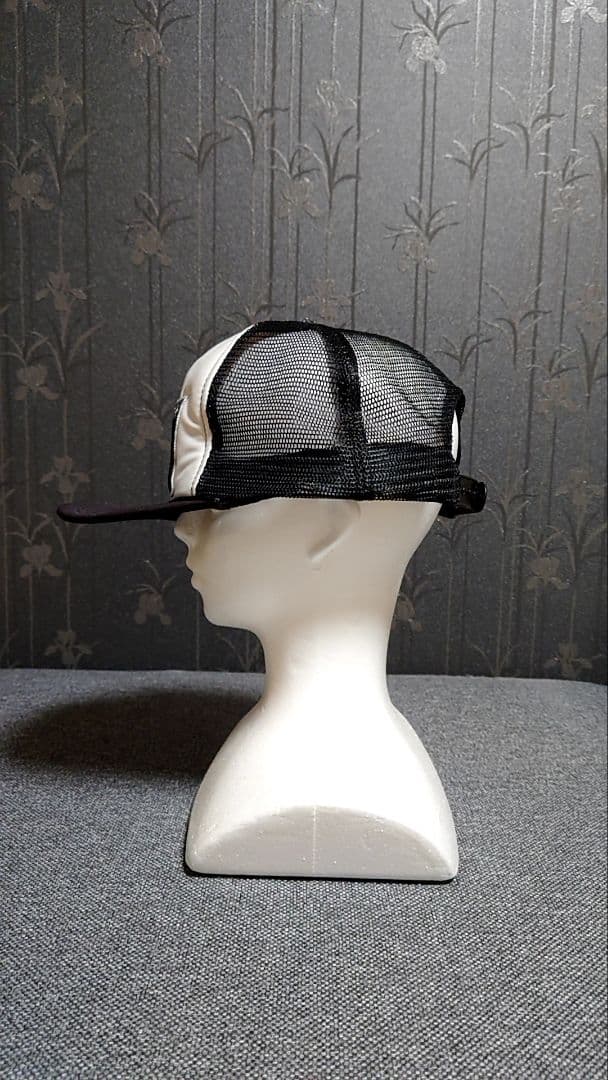 CHROME HEARTS　クロムハーツ　トラッカーキャップ