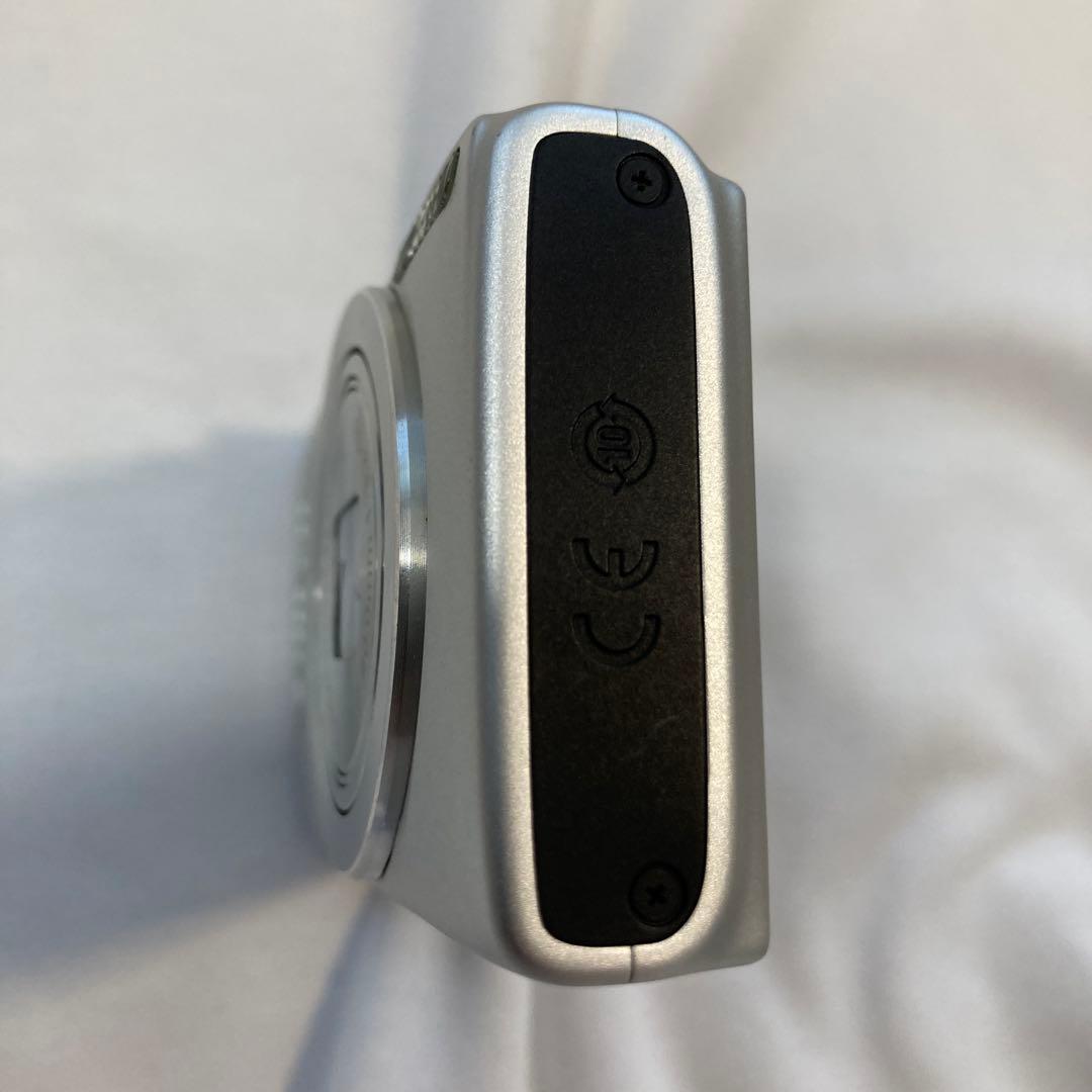 Canon IXY 100F コンパクトデジタルカメラ