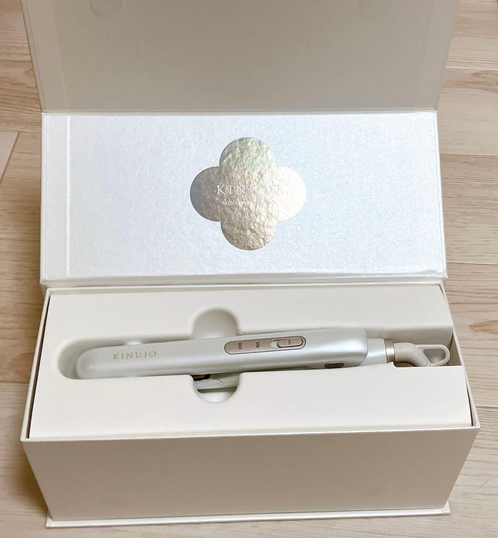 KINUJO ミニアイロン ホワイト　海外対応　deuxKM001 キヌジョ