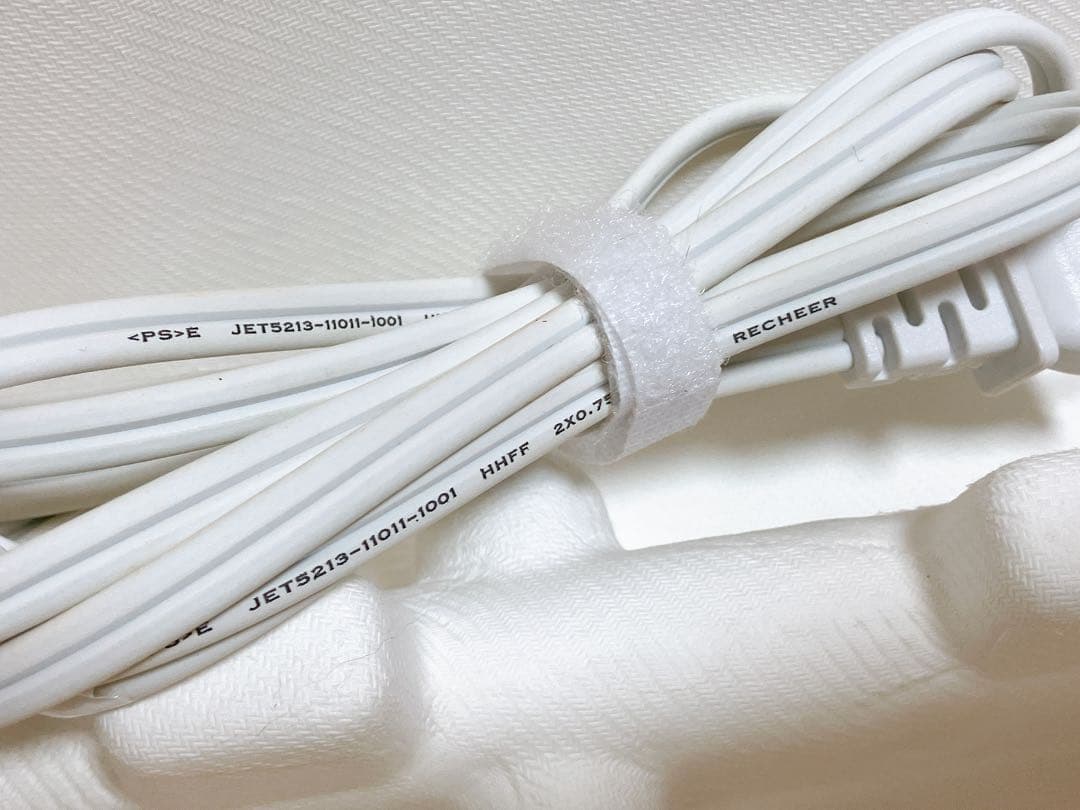 KINUJO ミニアイロン ホワイト　海外対応　deuxKM001 キヌジョ