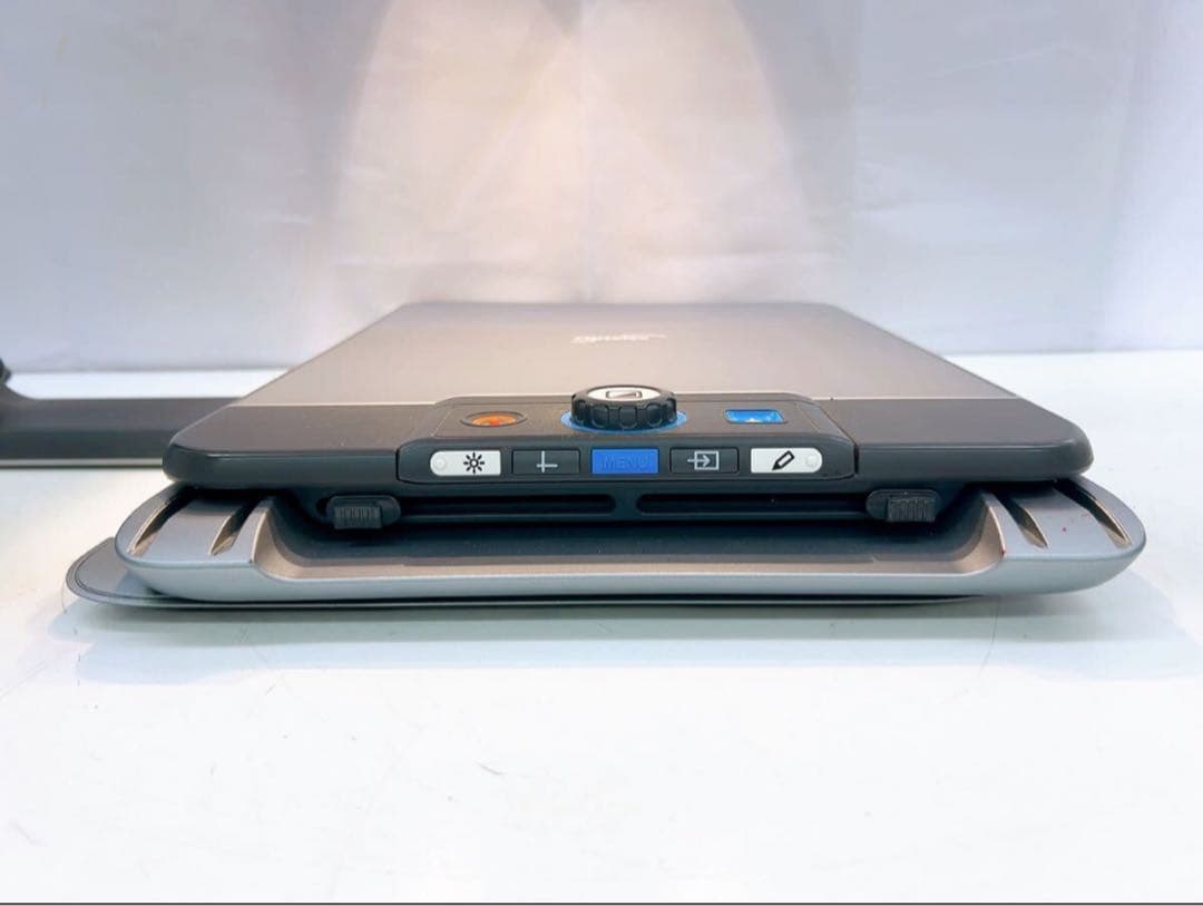 1ADM035 【動作品】Optelec Clear View C