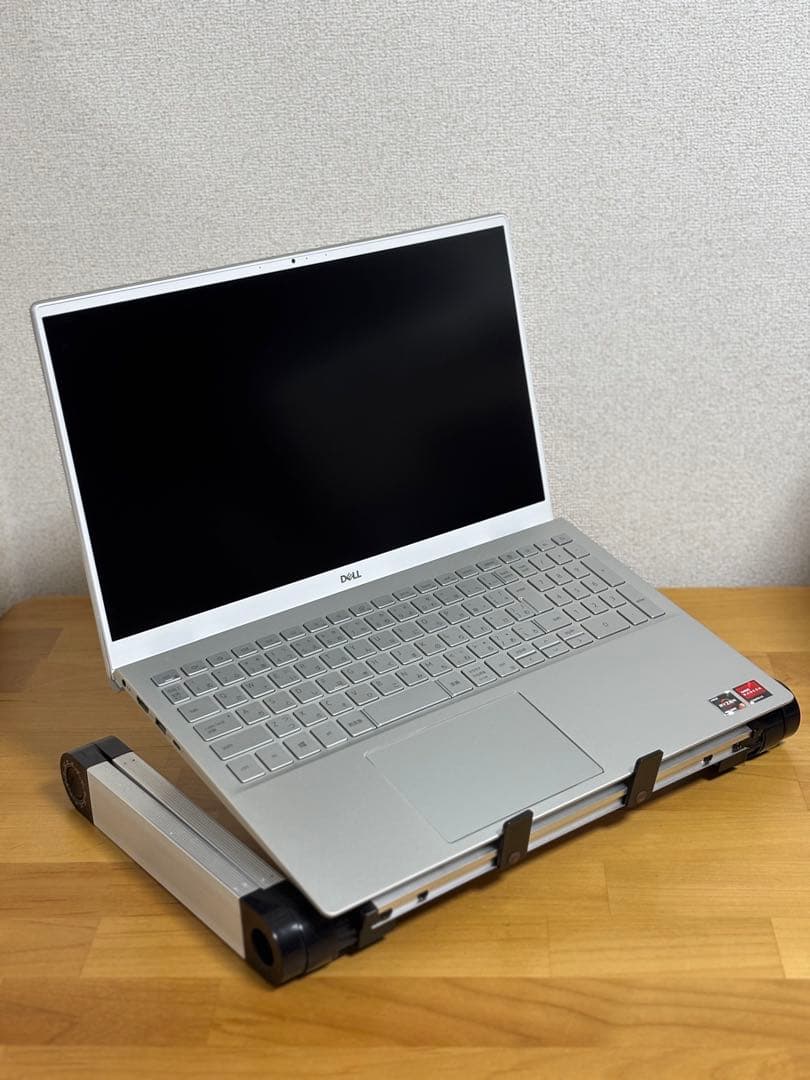 美品 Inspiron 15 5000 プレミアム Ryzen 5 アルミ個体