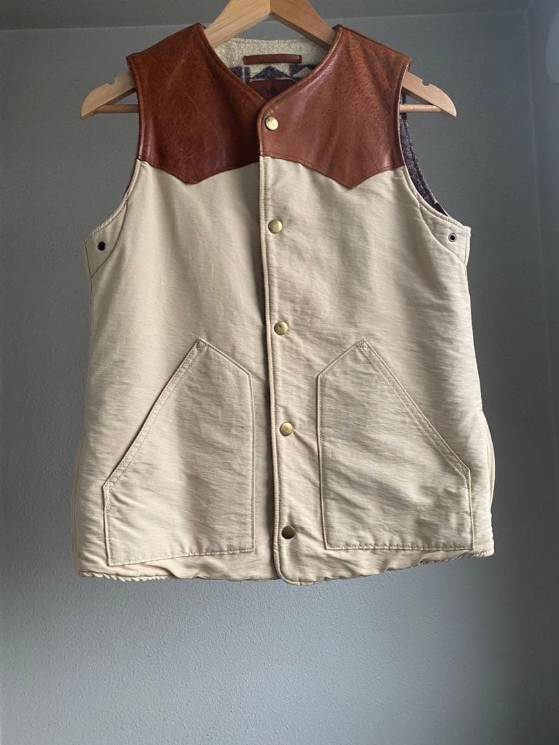 Mountain Roamers キャピタル　ベスト