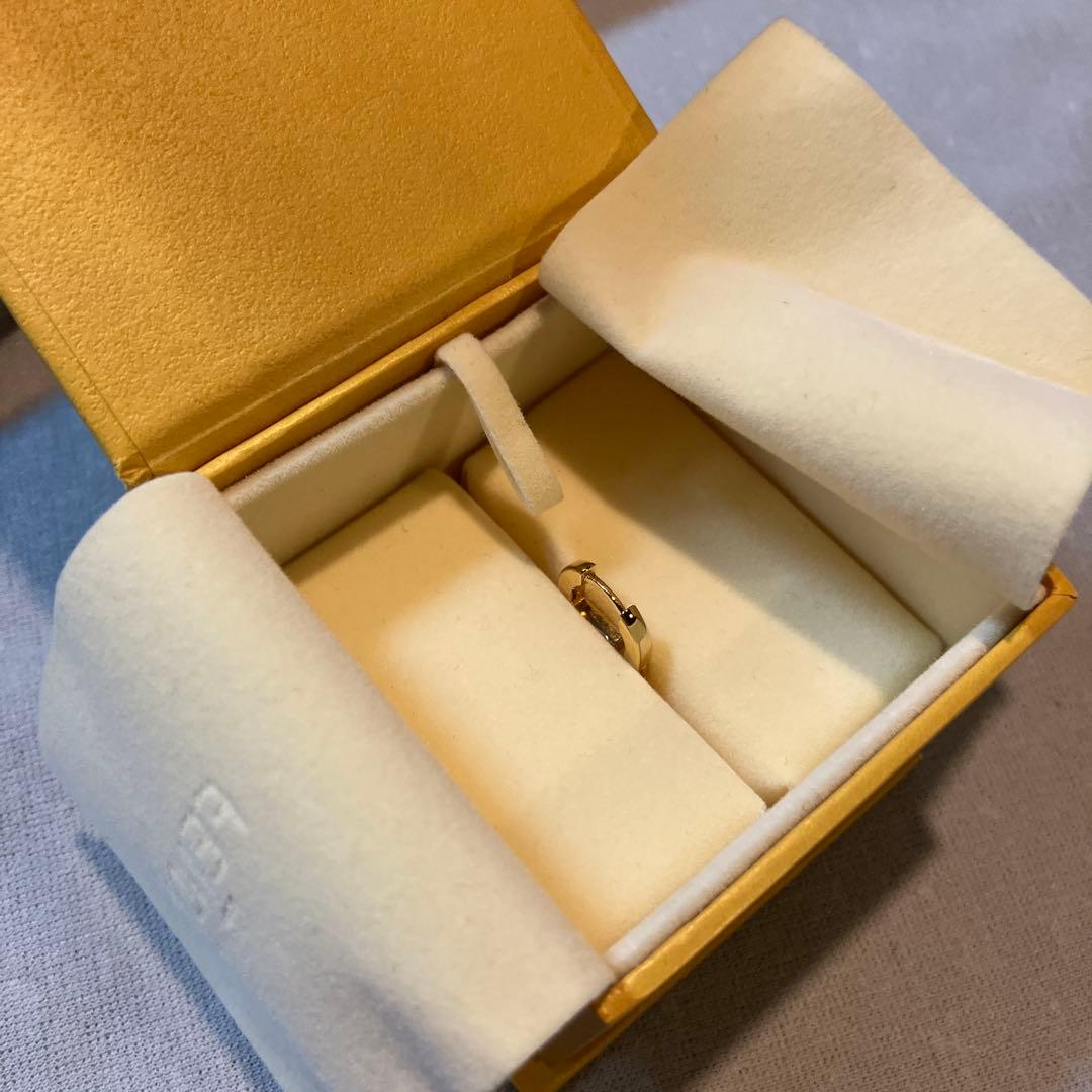 【保証書・箱・リボン付き】FENDI ピアス　オーロック