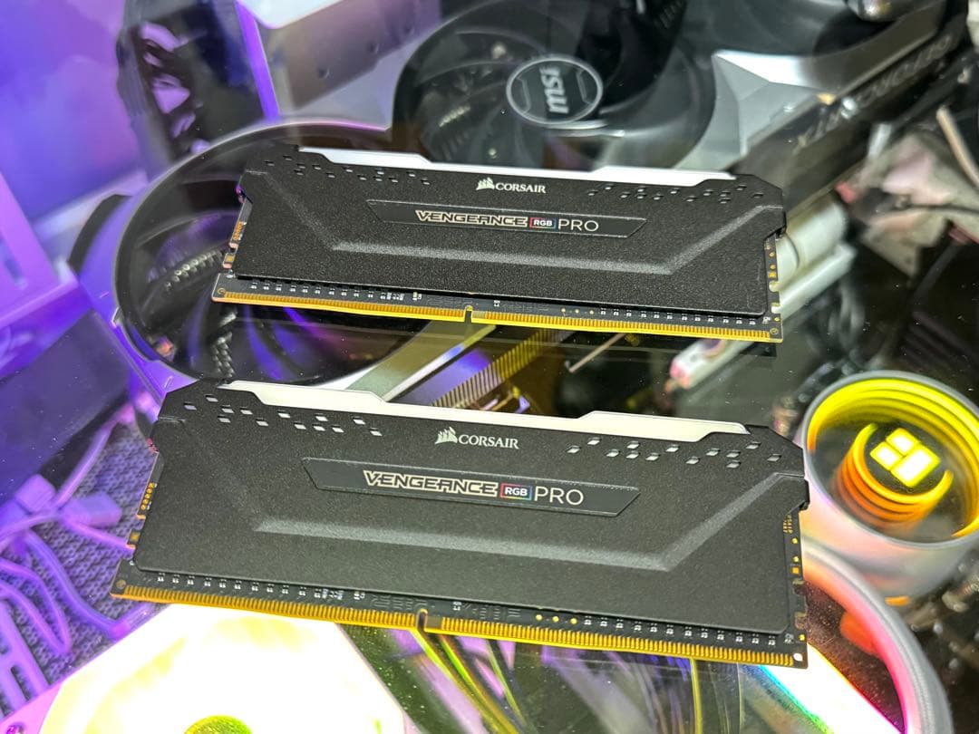 D*送様 Corsair RGBメモリ DDR4 16GB 3200MHz 8G