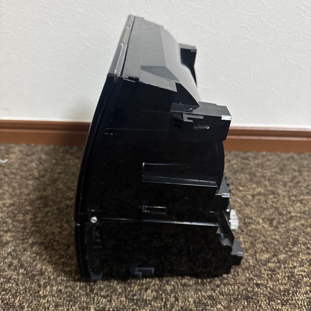 キャデラック　エスカレード　2015ｙ　純正マルチナビモニタ