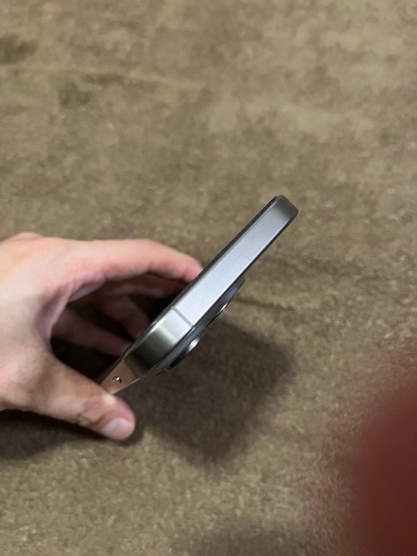 iPhone 15 Pro 128GB - ナチュラルチタニウム Simフリー