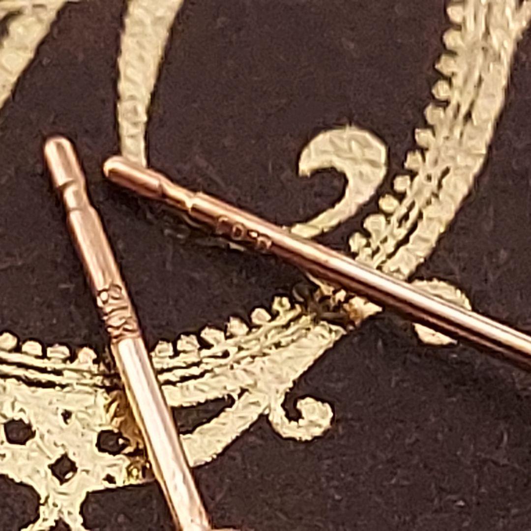 アヴァランチ　K18 天然ダイヤ0.1ct 両耳ピアス　新品、未使用品！10K