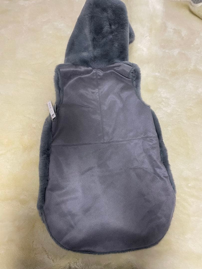 本日のみのセール　新品　RADIATE フーデッドファーベスト ヤマダヤ