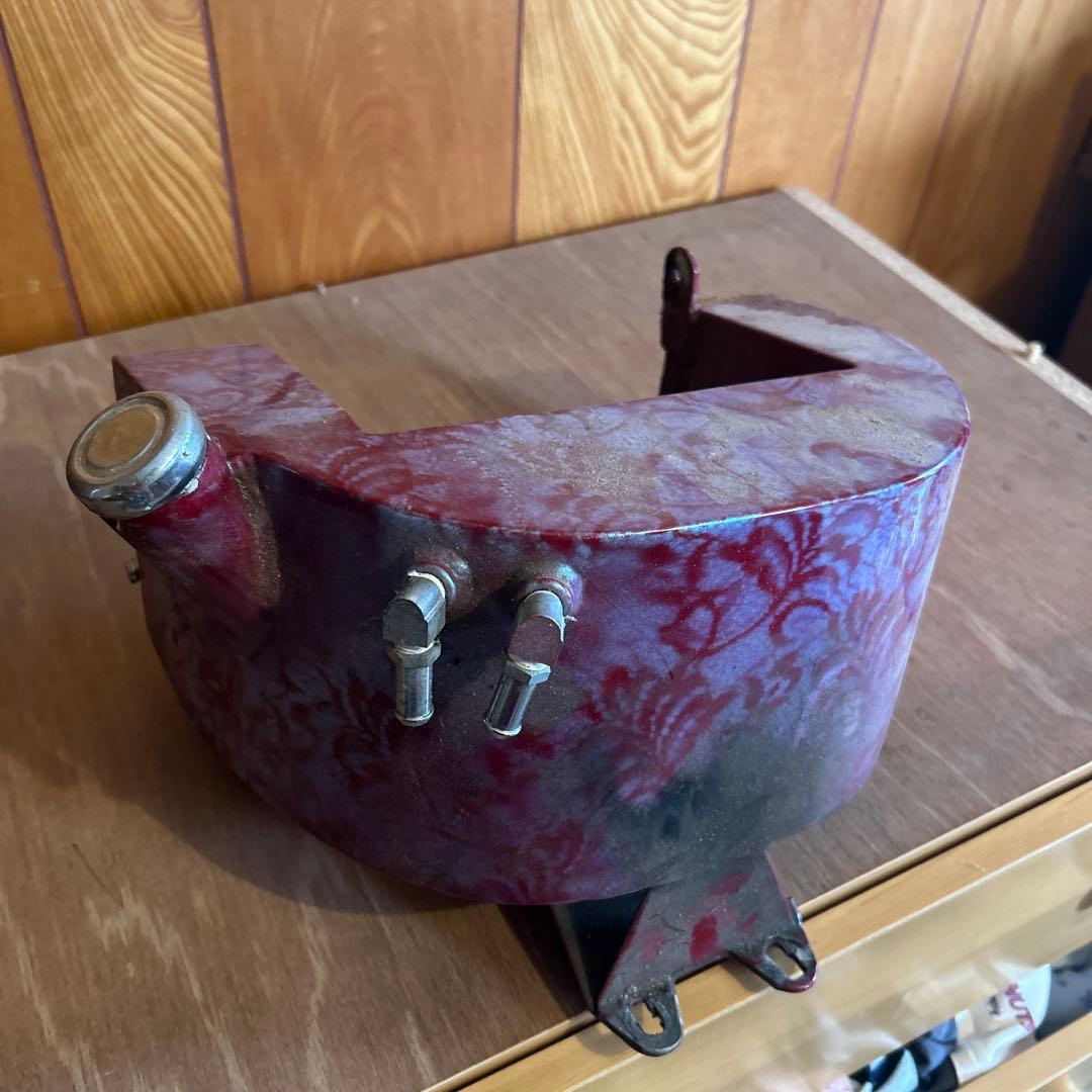 ハーレーオイルタンク 4速フレームで使用？