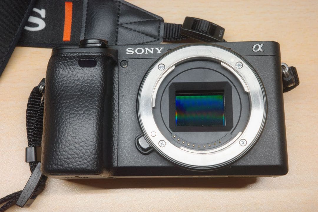 【出品2/8まで】SONY α6400 ミラーレス一眼カメラ