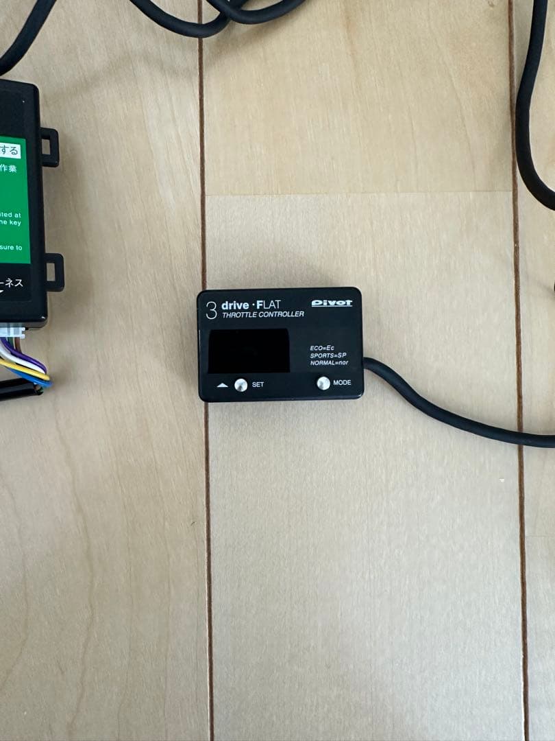 PIVOT　3-drive・FLAT　スロットルコントローラー　トヨタなど