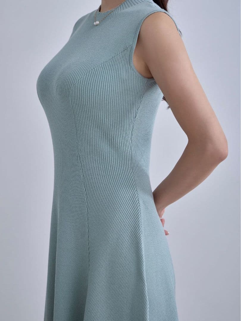 overE アンサンブルパネルニットワンピース U65