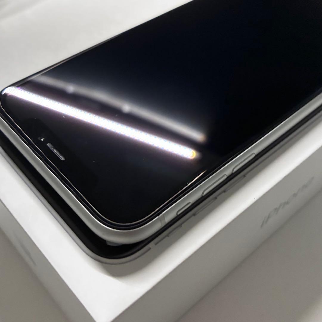 Apple iPhone XR 64GB ホワイト 箱付き