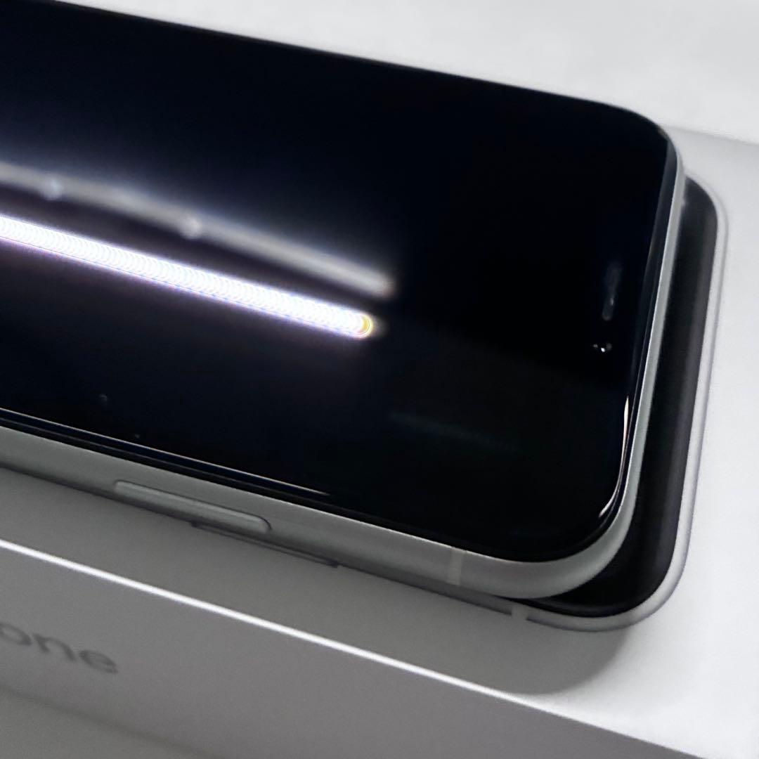 Apple iPhone XR 64GB ホワイト 箱付き