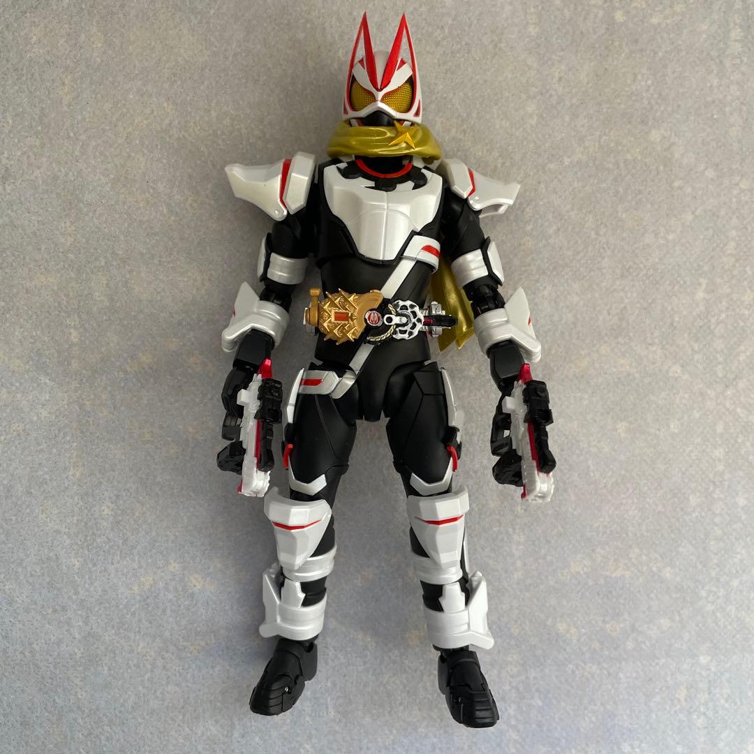 マ*ド様 S.H.Figuarts仮面ライダーギーツフィーバーマグナムフォーム