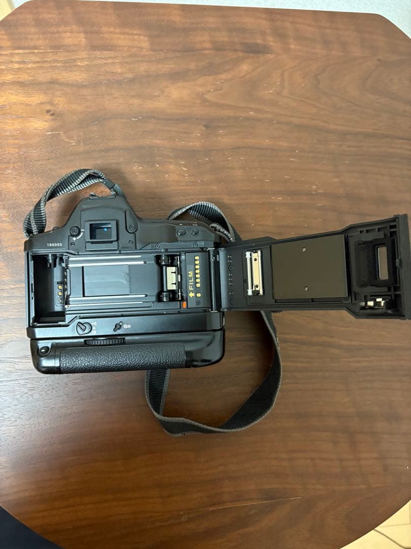 Canon EOS 1N デジタルフィルム一眼カメラ バッテリーグリップ付き