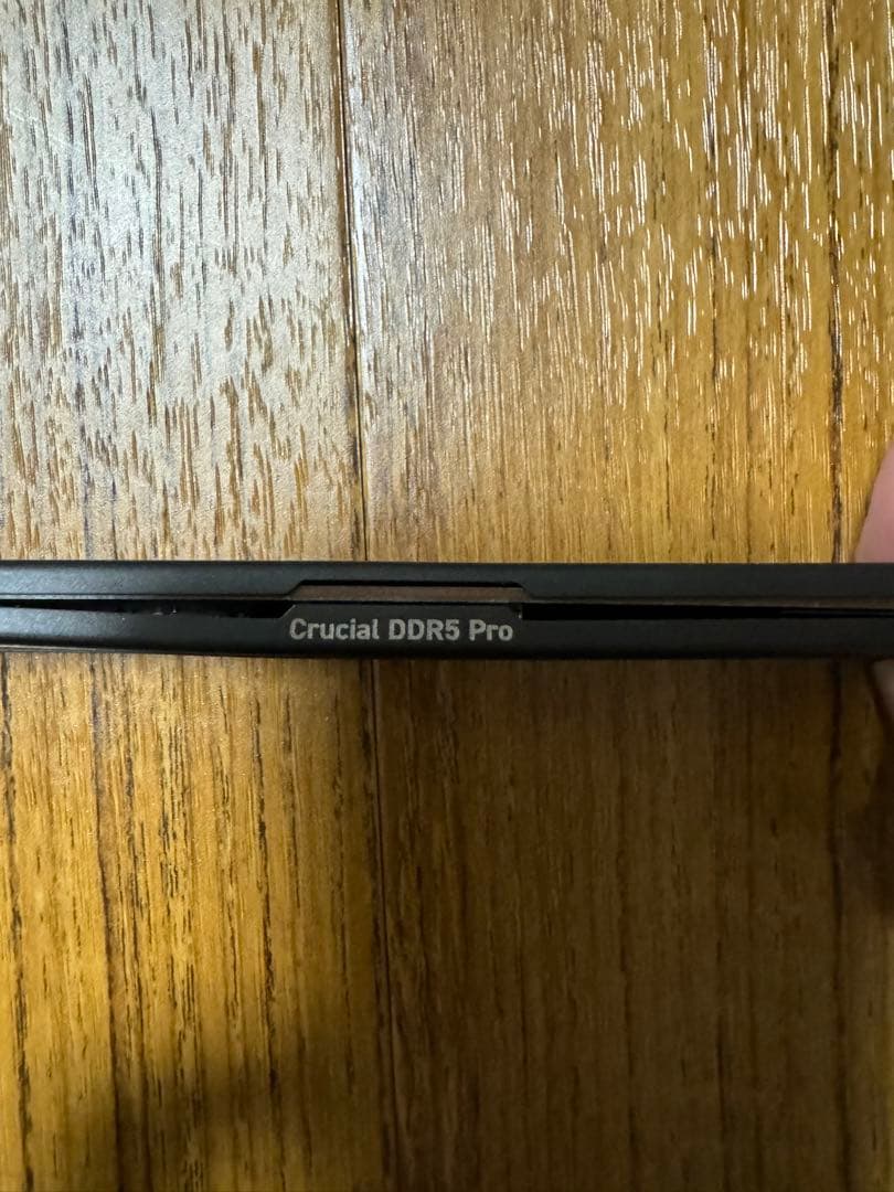 crucial DDR5 Pro 16GB メモリ　ジャンク品