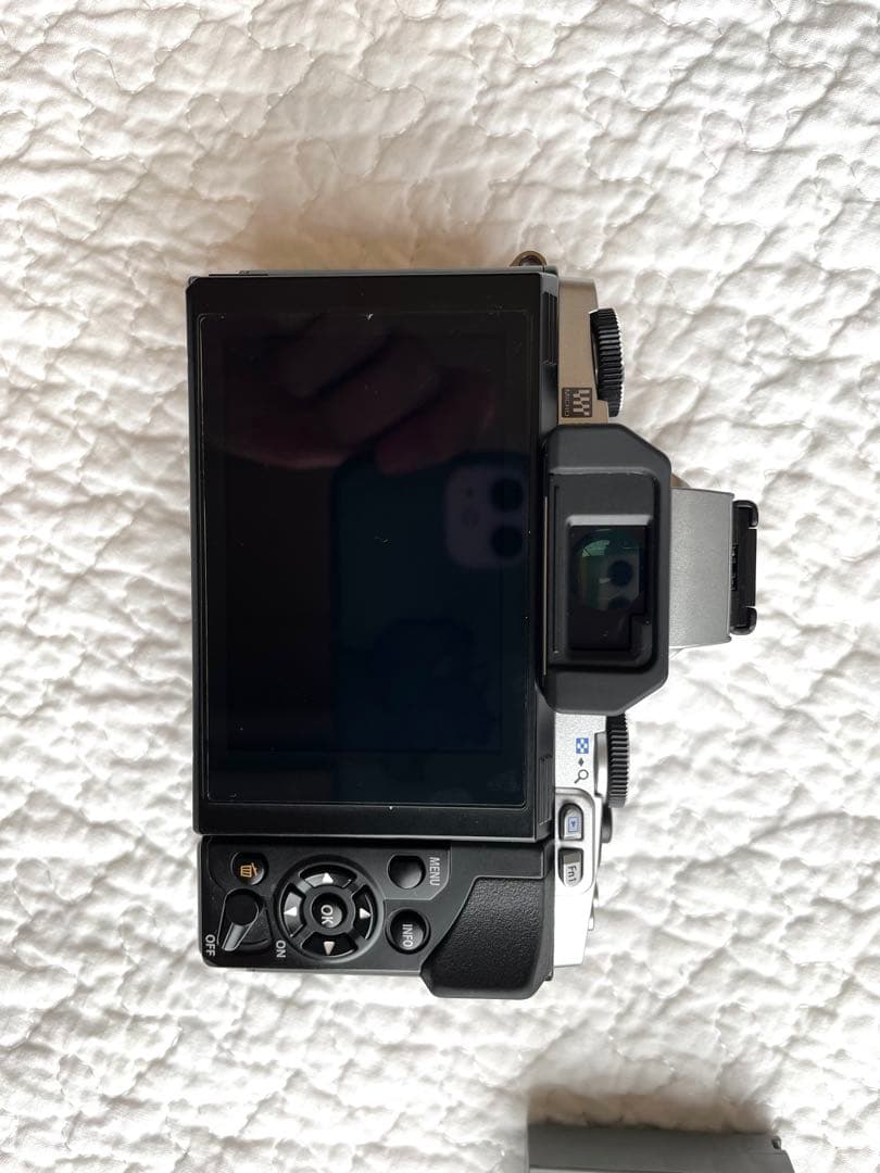 【ジャンク】OLYMPUS OM-D E-M5