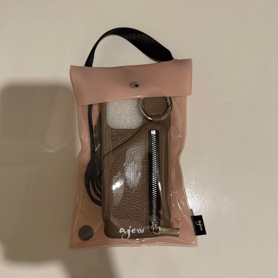 ajew ziphone case iPhone 16 Pro ブラウン