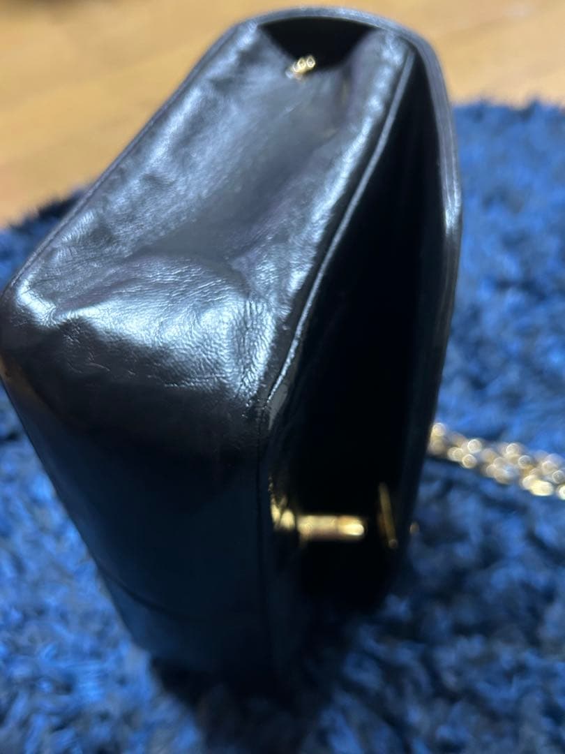 CHANEL ブラック キルティング ショルダーバッグ