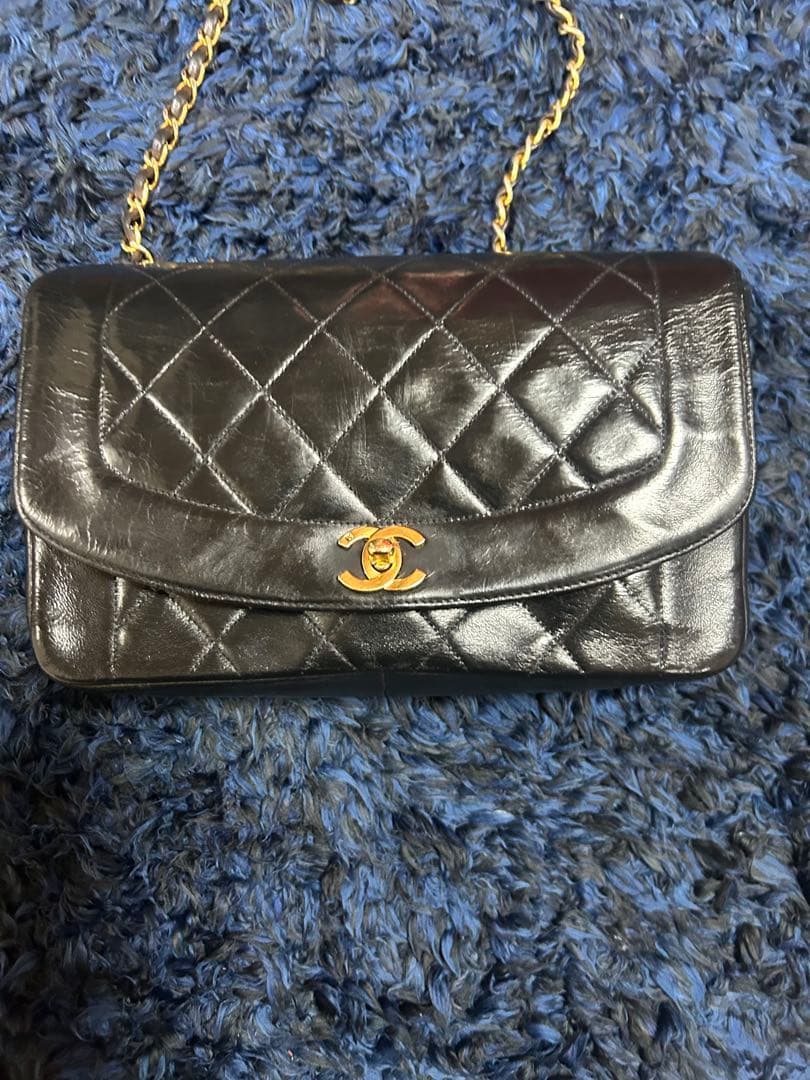 CHANEL ブラック キルティング ショルダーバッグ