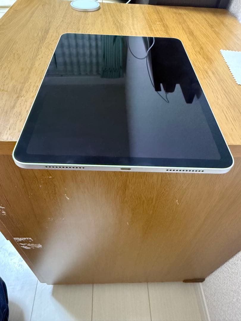 iPad Air 第5世代 Wi-Fiモデル 64GB スターライト