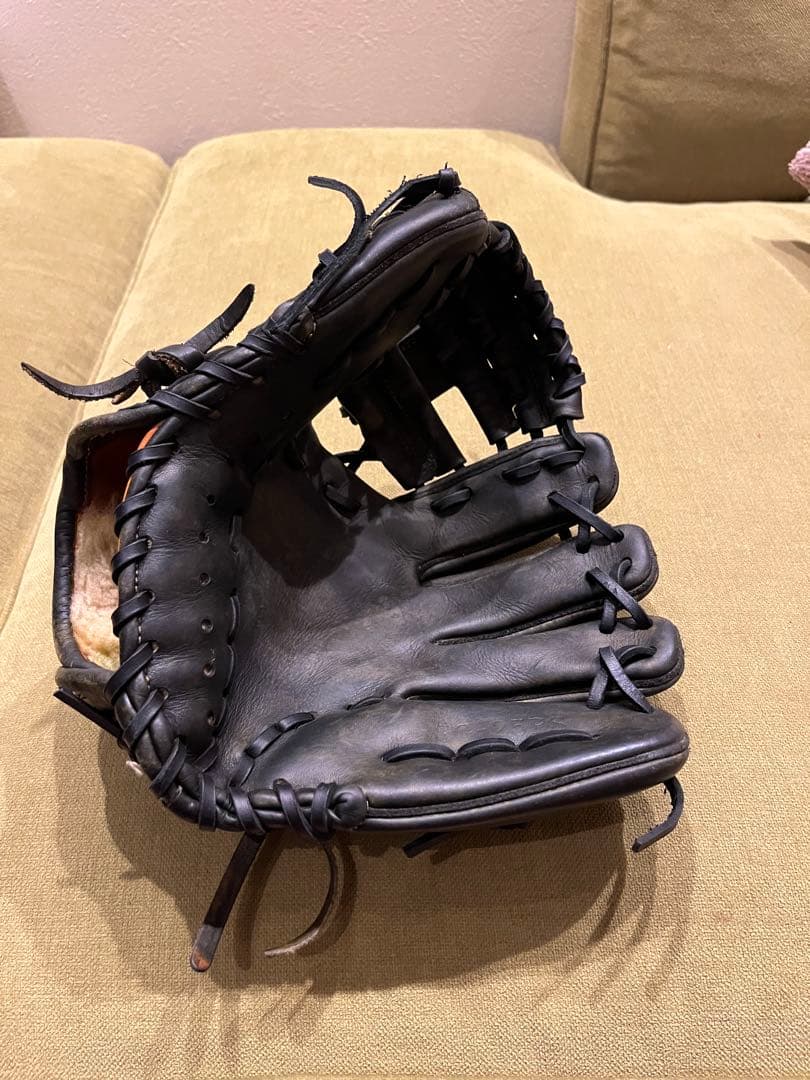 【最終値下げ】 スラッガーKSG-25PS 硬式グローブ 内野手用（黒色）