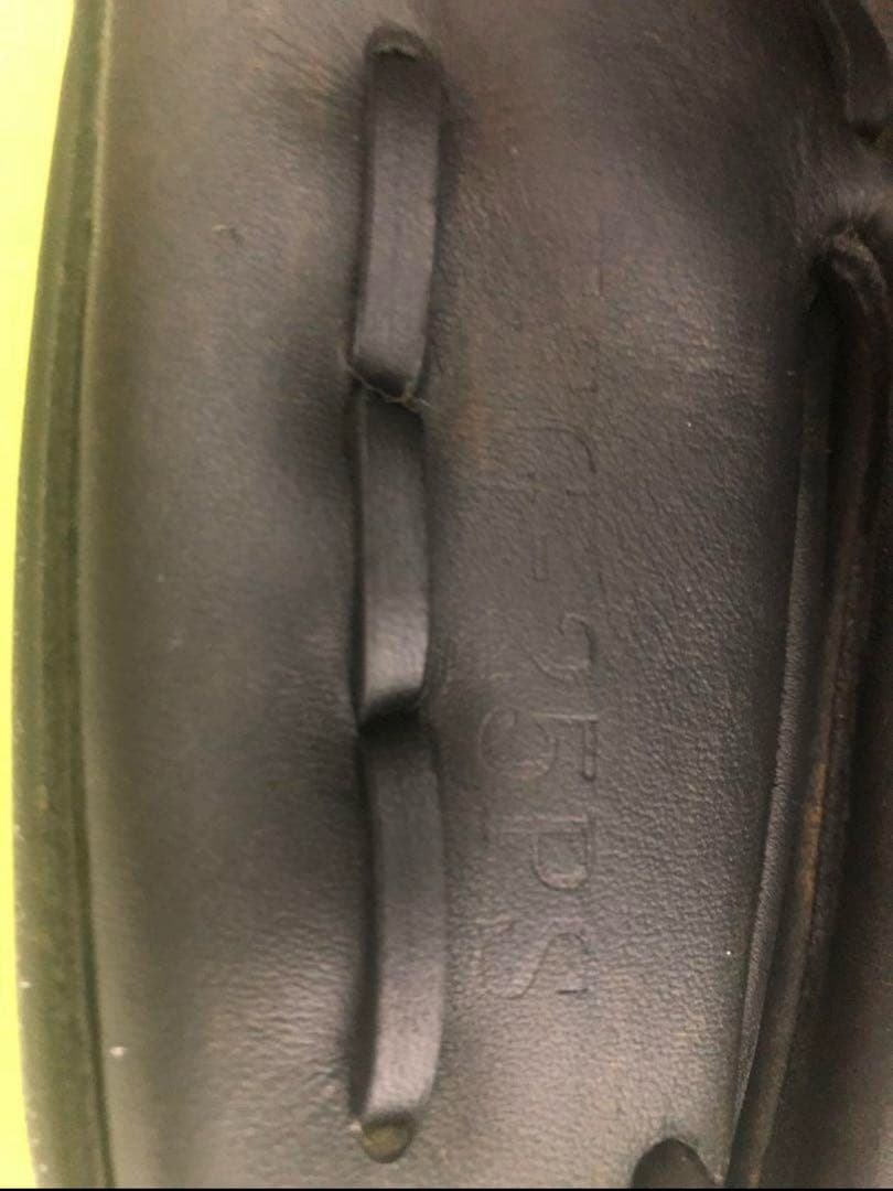 【最終値下げ】 スラッガーKSG-25PS 硬式グローブ 内野手用（黒色）