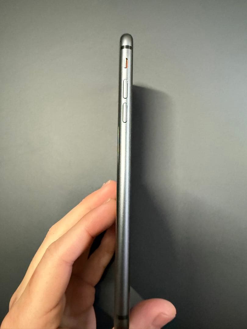 Apple iPhone 8 Plus ジェットブラック