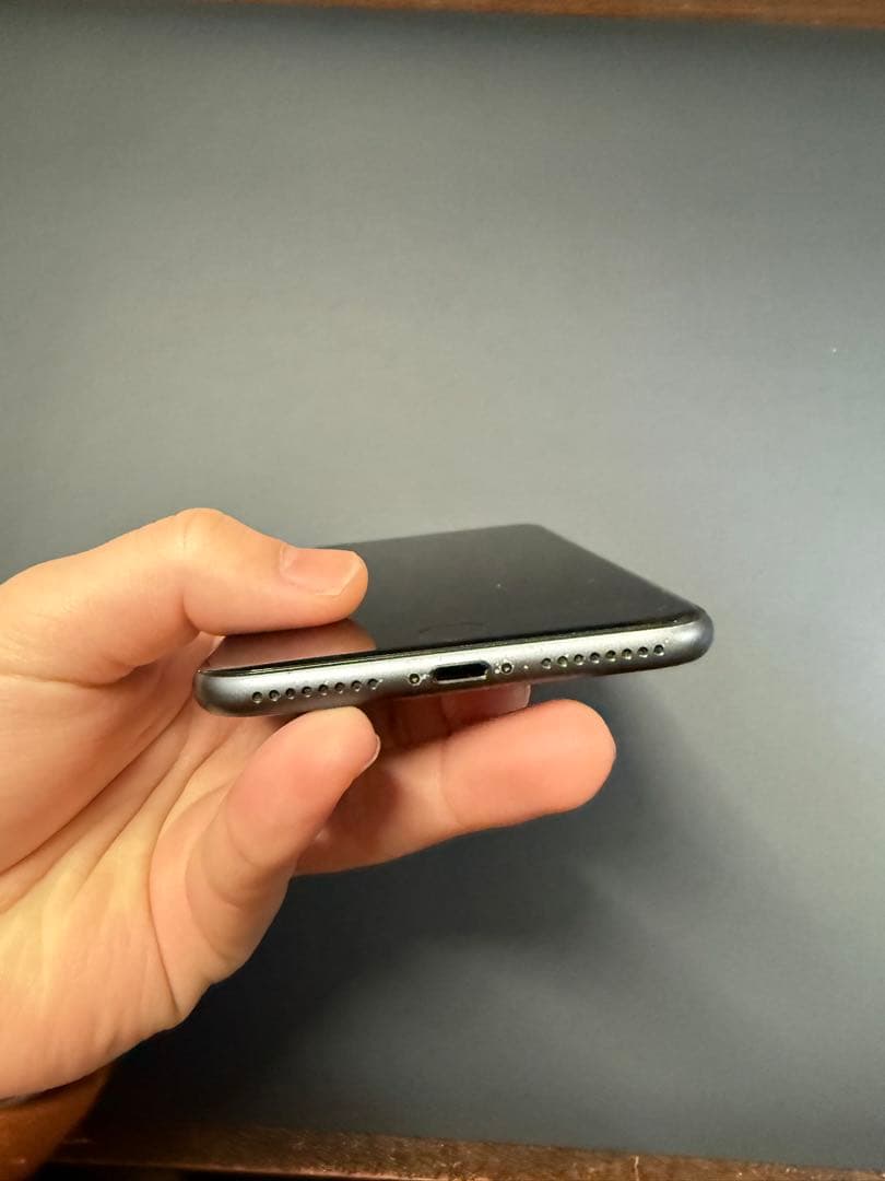 Apple iPhone 8 Plus ジェットブラック