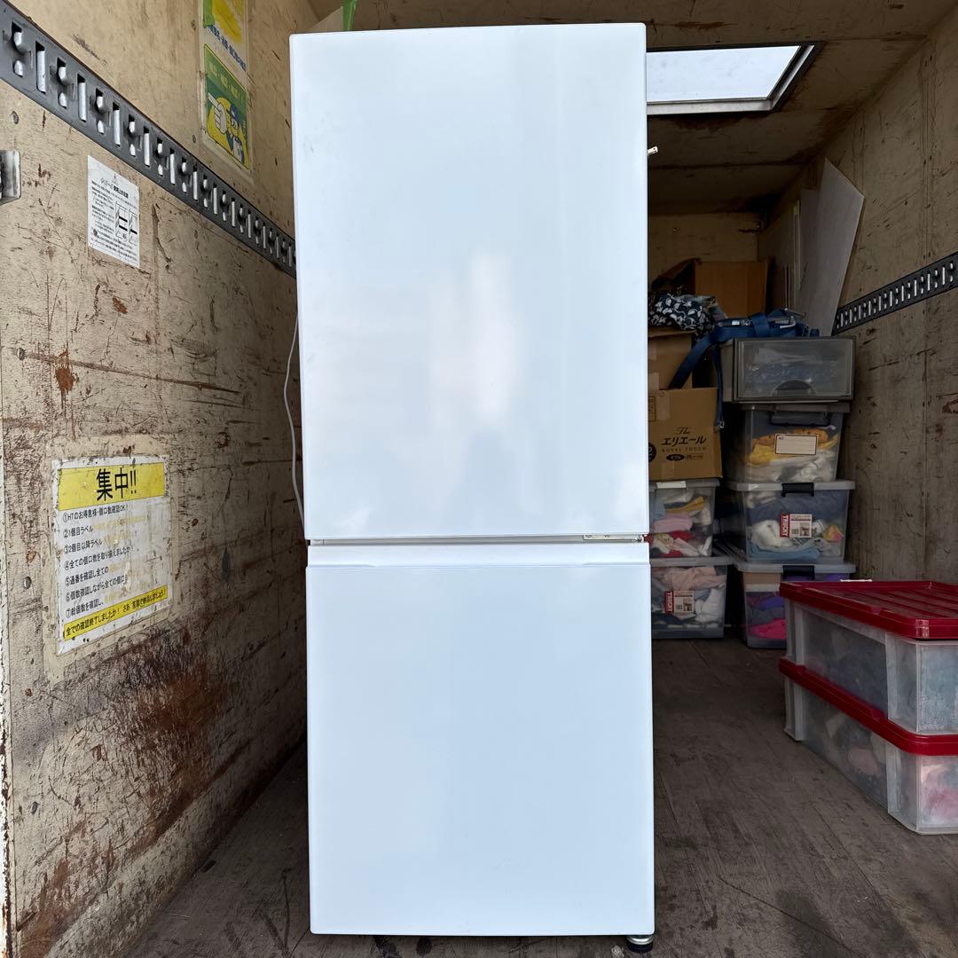ホワイト冷凍冷蔵庫AQUA2024年製200Ｌ