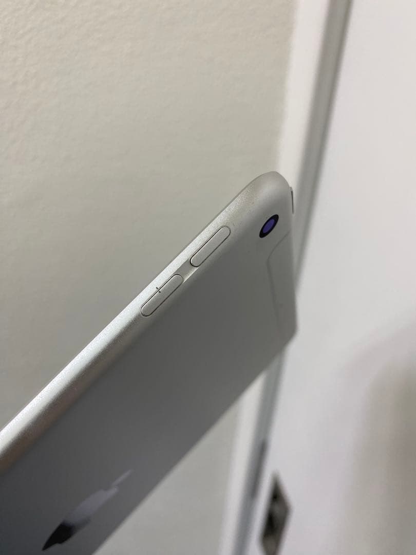 iPad mini 5 64GB SIMフリー　60336