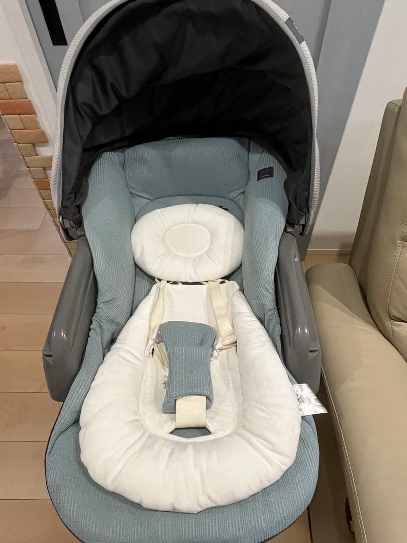 小*玉様 combi ネムリラ 電動ハイローチェア