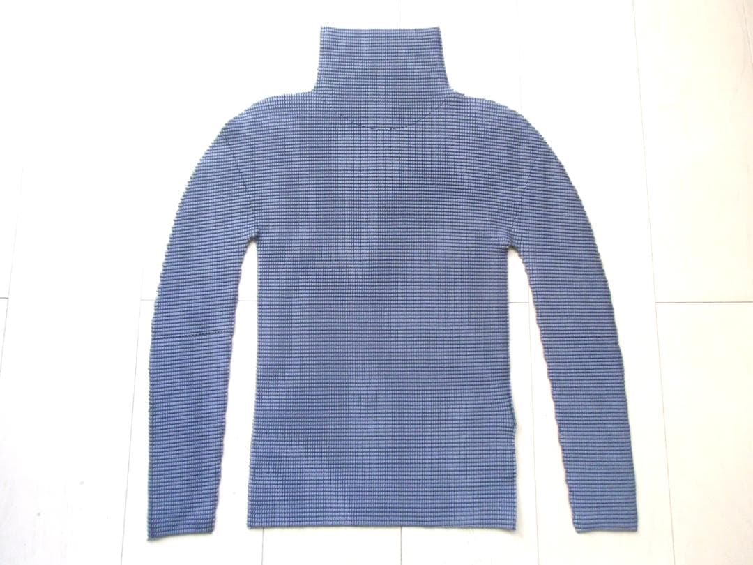 値下中【ME ISSEY MIYAKE】ストレッチプリーツハイネック長袖トップ