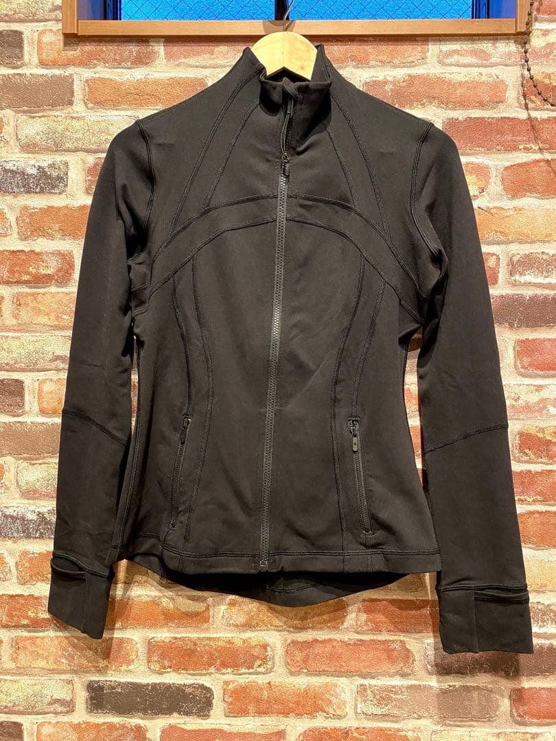 【美品】ルルレモン　difine クロップドジャケット　ブラック　サイズ8