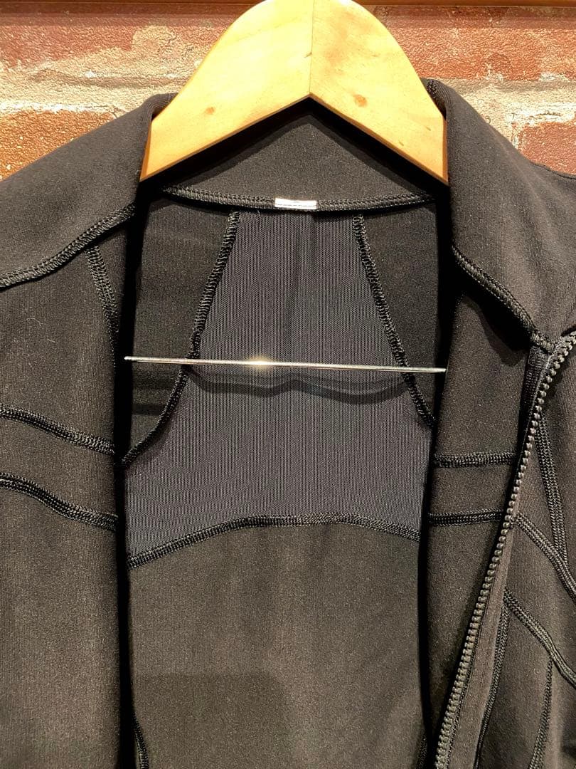 【美品】ルルレモン　difine クロップドジャケット　ブラック　サイズ8