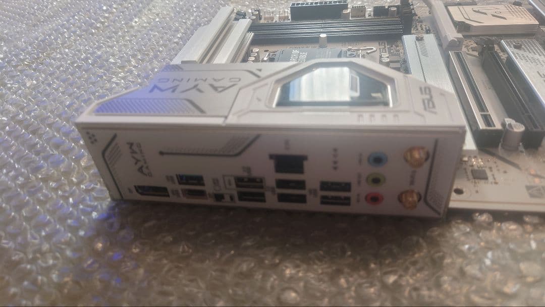 みのんASUS Z890 AYW GAMING WIFI W マザーボード