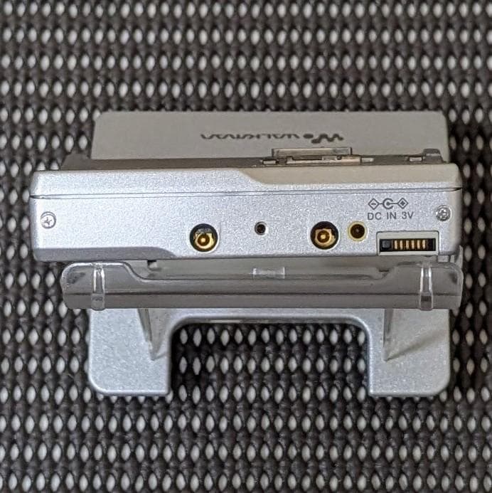ジャンク品】SONY NET MD WALKMAN MZ-N1