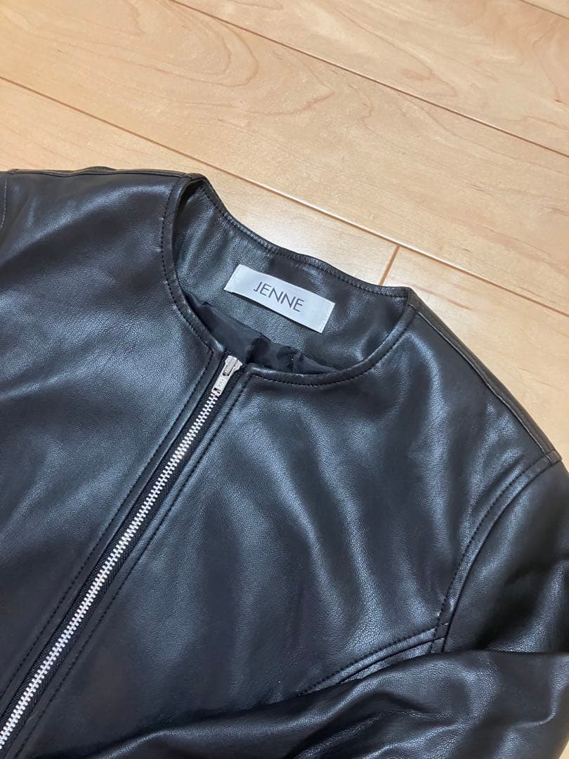 【完売商品】JENNE ジェンヌ ペプラムジャケット エコレザー